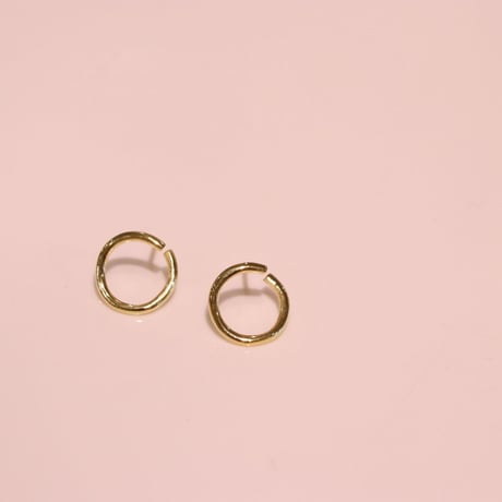 変形ピアス