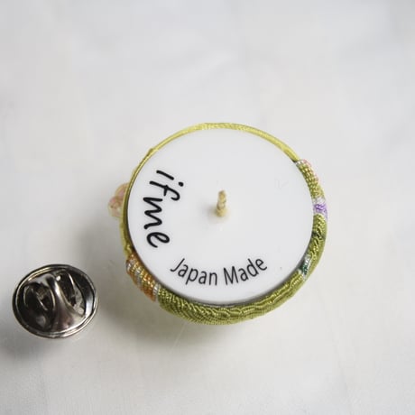 刺繍ブローチ（Kurumi和）オパール（１０月誕生石）