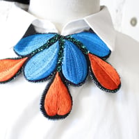 刺繍ネックレス