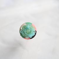 刺繍ブローチ（Kurumi和）クリソプレーズ（５月誕生石）