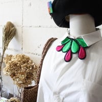 刺繍ネックレス