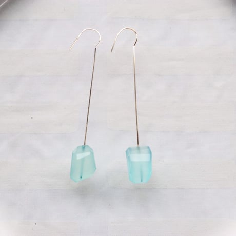 シーブルーカルセドニーピアス