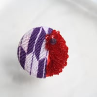 刺繍ブローチ（Kurumi和）アメジスト（２月誕生石）
