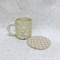 刺し子の丸形コースター
