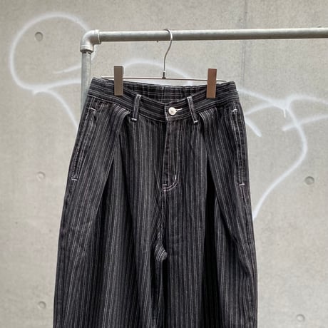 Curved Stripe Pants