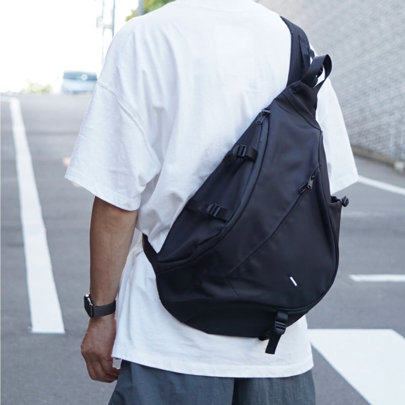 未使用‼️チーバッグW-zip One Shoulder（ネイビー） chiiiibagチーバッグW-zip One Shoulder - メルカリ