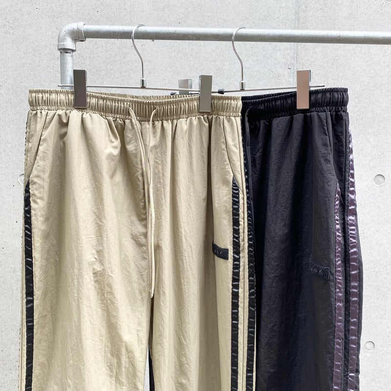 Nylon double line pants | Jayne K