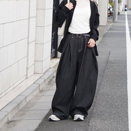 Curved Stripe Pants