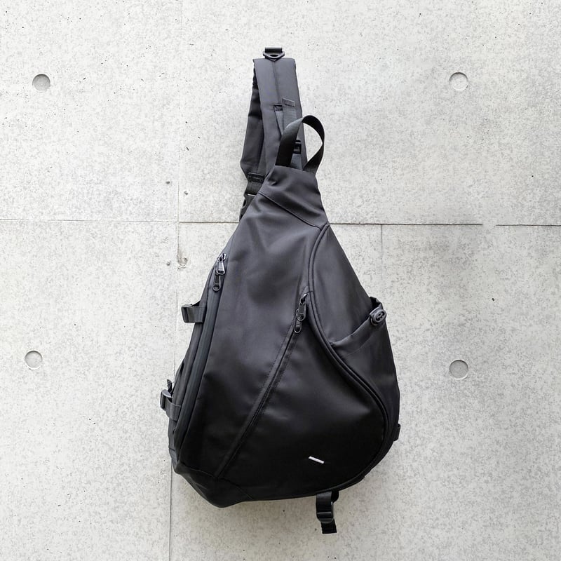 TEC one shoulder Bag | Jayne K