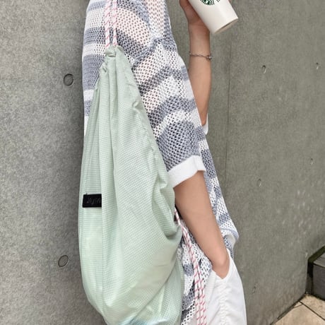 Sheer color knapsack