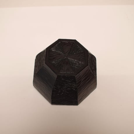 八角鱗紋様箱