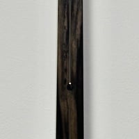 黒柿の両面垂撥「吽」
