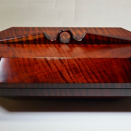 栃玉杢小物入れ　指物師最高傑作　名品 栃玉杢小物入れ 指物師最高傑作 名品 栃杢 | STORES