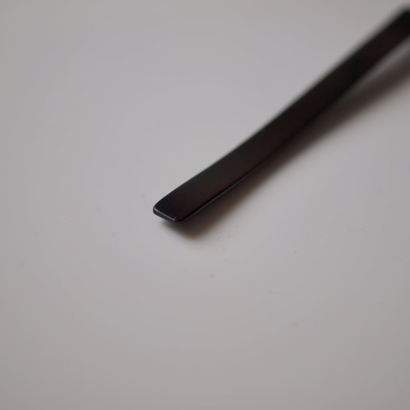 黒柿茶杓 銘「臥雲（がうん）」 | Miyabow