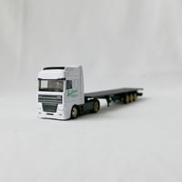 【B品】荷台をなくしたトラック　ミニカー