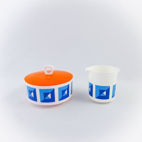 【B品】プラ製ティーセット