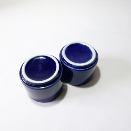 濃紺の小さなカップ　２つセット