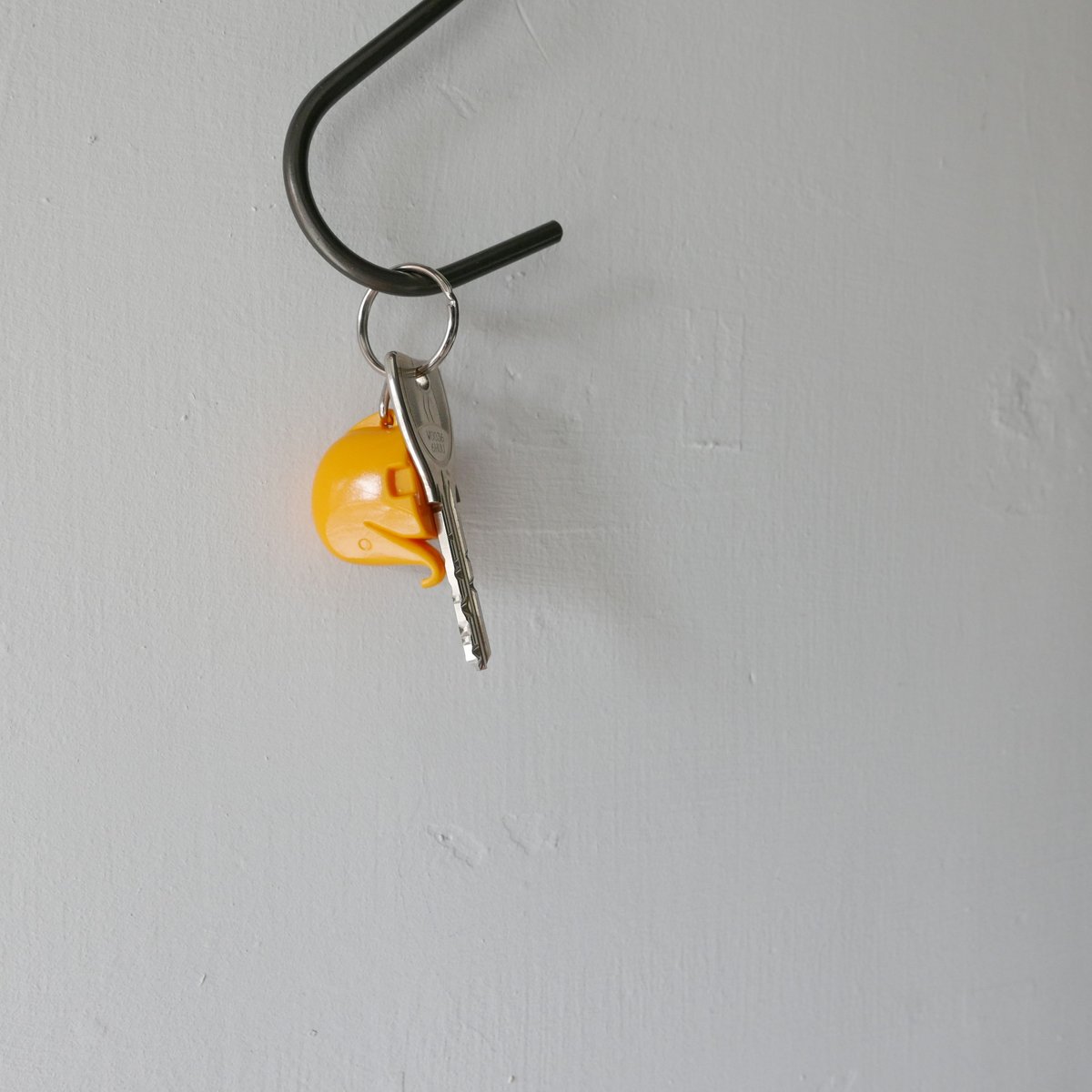 ルイジ・コラーニ 象のキーホルダー | MÄRKTE