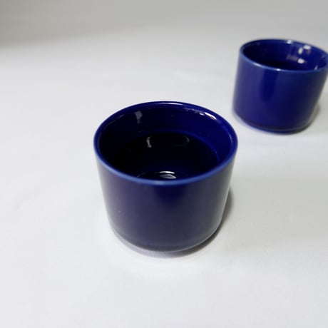 濃紺の小さなカップ　２つセット
