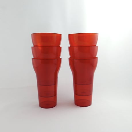 赤いプラスチックカップ　6個セット