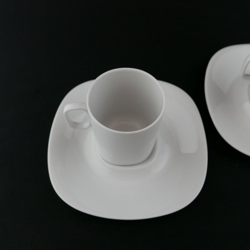 Langenthal・スイス・ランゲンタール・蓋付・磁器・食器・4個セット Langenthal・スイス・ランゲンタール・蓋付・磁器・食器・4個セット