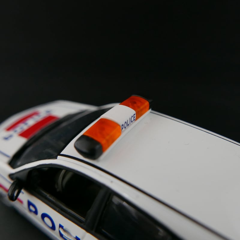 プジョー　フランス警察　モデル　パトカー　ミニカー　1/43 Amazon.co.jp: プジョー フランス警察 モデル パトカー ミニカー