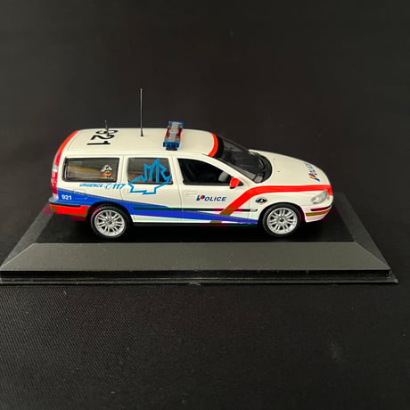 ボルボ　パトカー　Volvo V70 Police Geneve