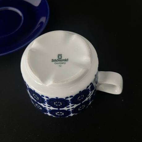 Schönwald（シェーンヴァルド）カップ＆ソーサーセット 紺 花柄