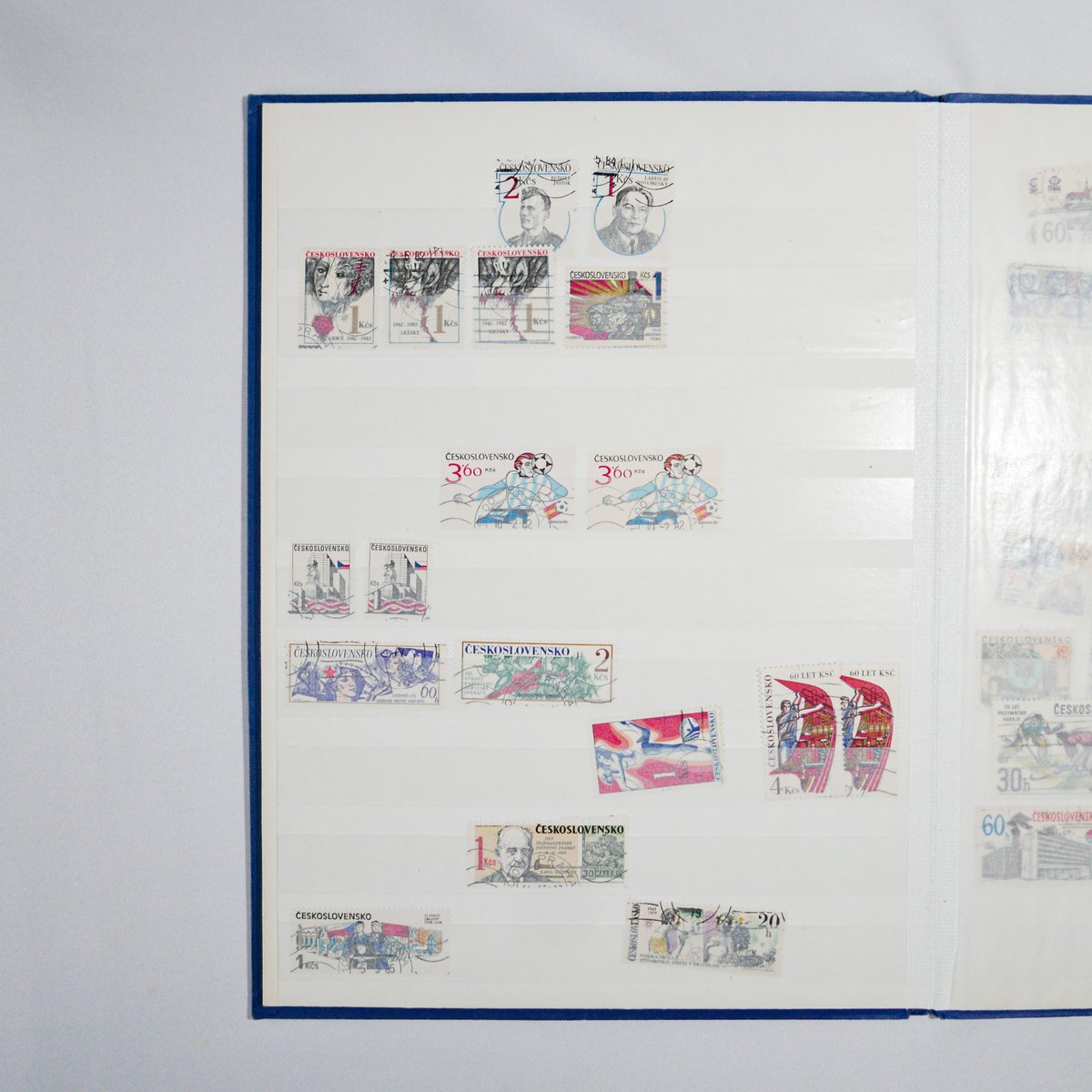 ポンジさん、イギリスとチェコスロバキア　使用済み切手　二冊 ポンジさん、イギリスとチェコスロバキア 使用済み切手 二冊 2025年