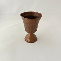 ブロンズのカップ