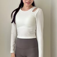 パット付きリブデザイントップス