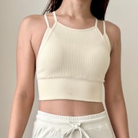 W Design tops White