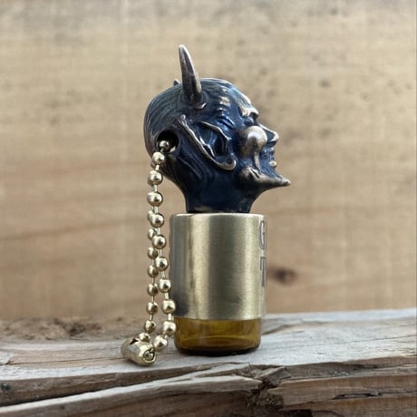 The Oldy Company - DEVIL GIVE IN TO SIN KEYCHAIN