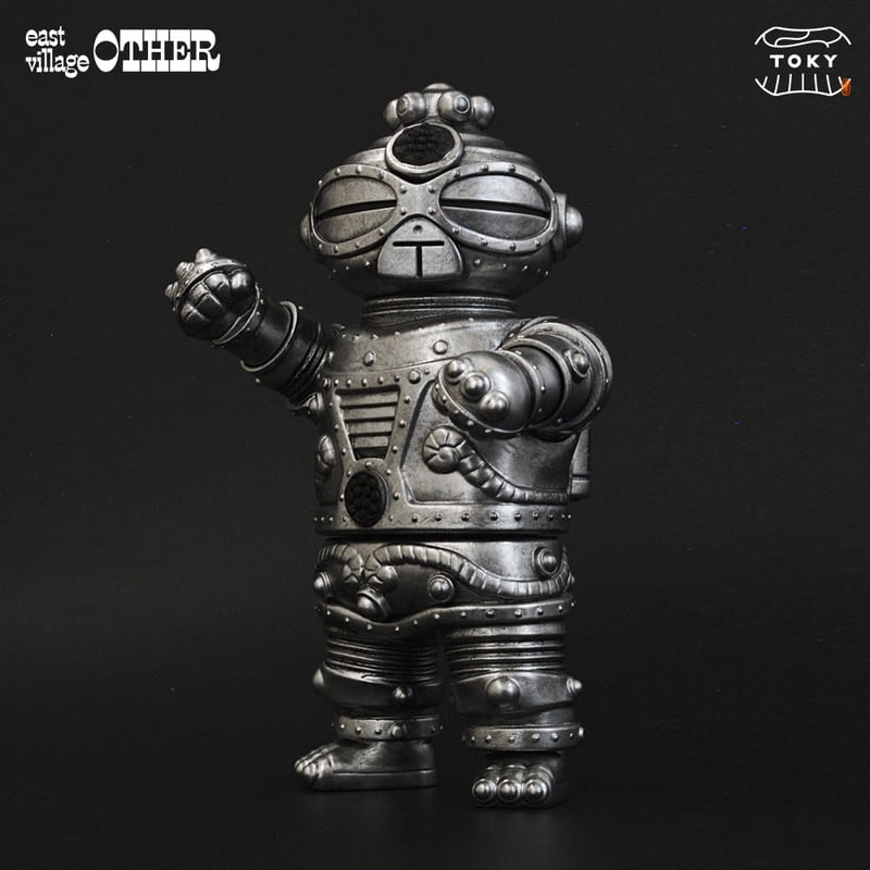 TOKY × east village OTHER - ソフビ製ともだち零号機 (Chrome