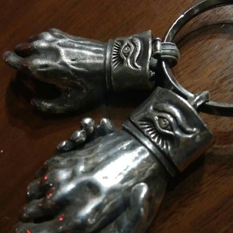 Shake Hands Keyring - Silver(シルバー製) (Made by vitriol)