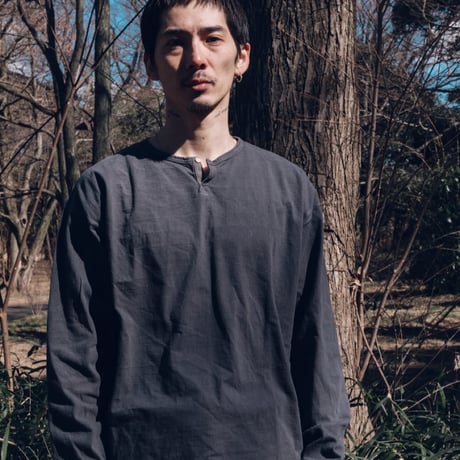SOURCE - DARU HENRY NECK L/S Tee