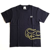 M&M CUSTOM PERFORMANCE × UNRIVALED - PRINT S/S T-SHIRT (NAVY)