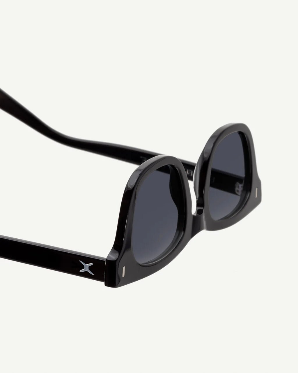 DECADE (EYEWEAR) - EARL (GROSS BLACK) | east vi