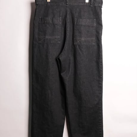 SOURCE - 1 TUCK DENIIN PANTS-BLACK