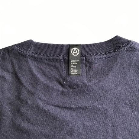M&M CUSTOM PERFORMANCE × UNRIVALED - PRINT S/S T-SHIRT (NAVY)