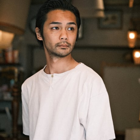 SOURCE - DARU HENRY NECK S/S T