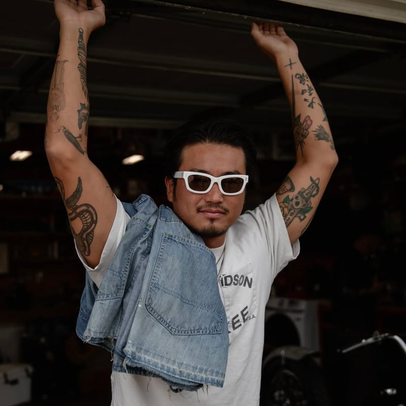 DECADE (EYEWEAR) - MILTON 60s × Dice (Off White