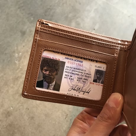 PULP FICTION - BAD MOTHER FUCKER WALLET (ブラウン)