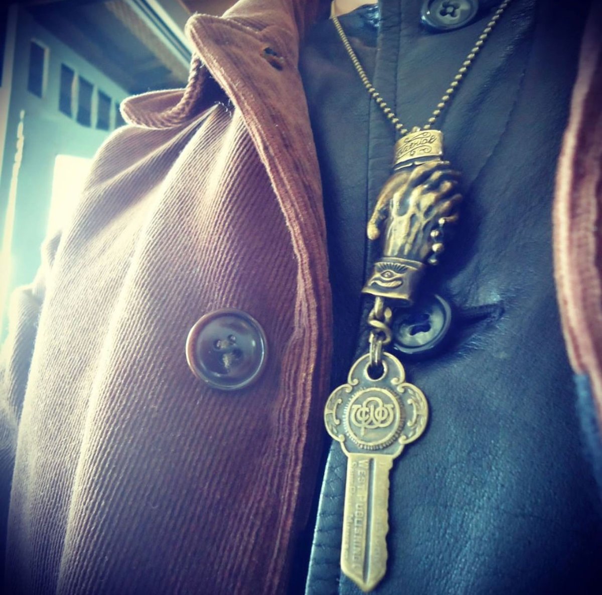 Shake Hands Keyring - Brass(真鍮製) (Made by vitri Shake Hands Keyring - Brass(真鍮製) (Made by vitri