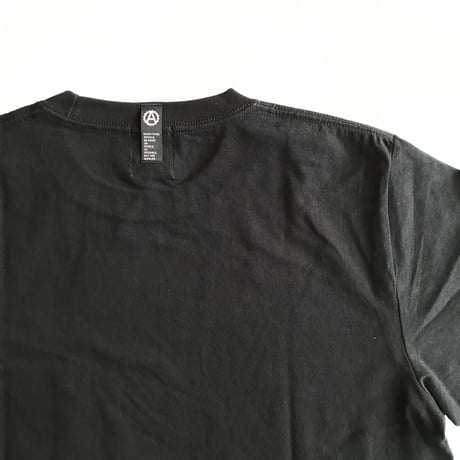 M&M CUSTOM PERFORMANCE × UNRIVALED - PRINT S/S T-SHIRT (BLACK)