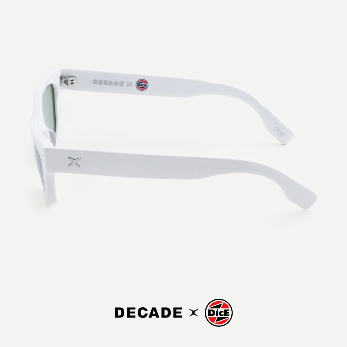 DECADE × Dice MILTON 60s オフホワイト　新品同様 DECADE (EYEWEAR) - MILTON 60s × Dice (Off White
