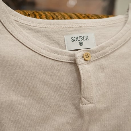 SOURCE - DARU HENRY NECK L/S Tee