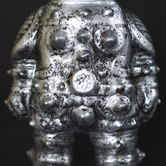 TOKY - ともだち初号機 燻銀 遮光器土偶型最終決戦兵器 | east village