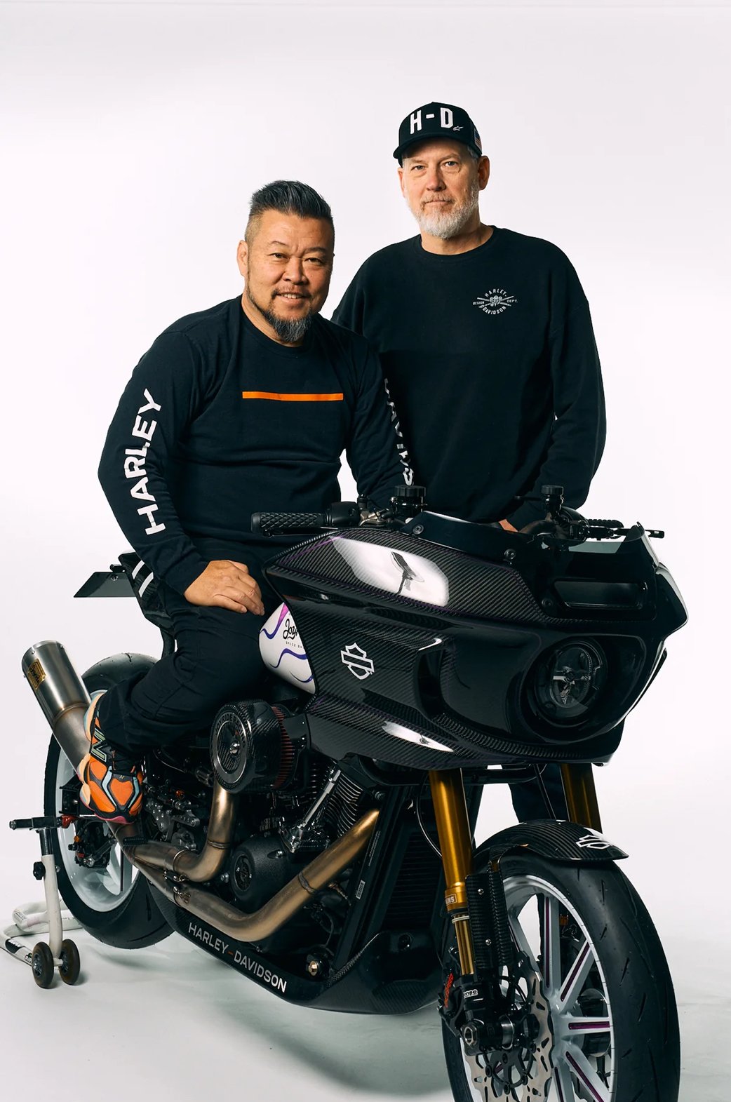 yurirです。 Ninja ZX-10R 08〜10年式 アルミ削り出し エンジン スライダー