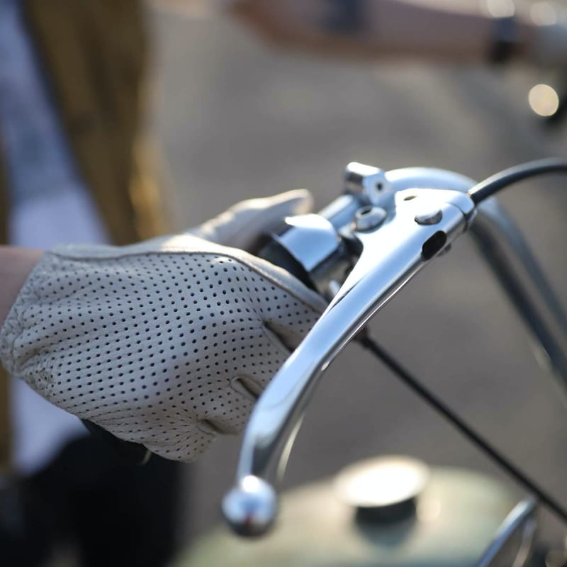 LAMP GLOVES - PUNCHING GLOVE (GREIGE) | east vi